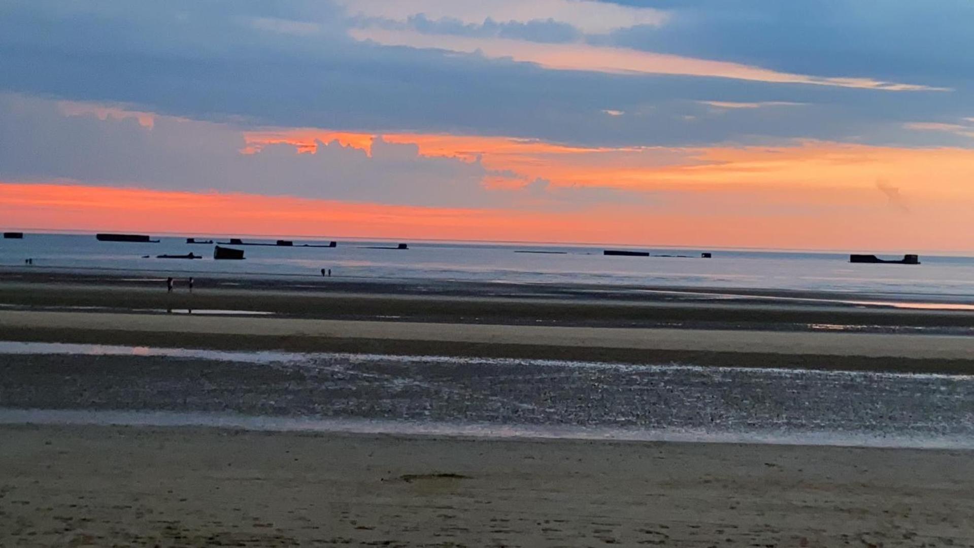 Gites En Normandie En Front De Mer A Asnelles , 3Km D'Arromanches, 10Km De Bayeux المظهر الخارجي الصورة