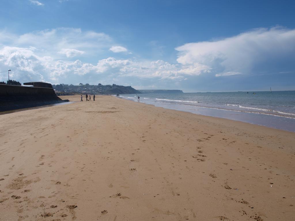 Gites En Normandie En Front De Mer A Asnelles , 3Km D'Arromanches, 10Km De Bayeux المظهر الخارجي الصورة